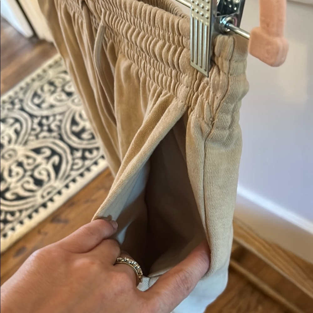H&M Tan Casual Shorts - Picture 4 of 8